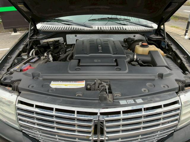 LINCOLN LINCOLN NAVIGATOR BASE GRADE
