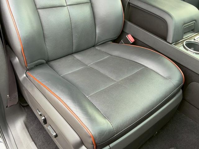 LINCOLN LINCOLN NAVIGATOR BASE GRADE