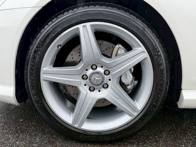 Sクラス S350 ブルーエフィシェンシー グランドED 禁煙車 法人ワンオーナー 後期最終モデル ディーラーフルメンテ サンルーフ 黒革シート キーレスゴー 後席モニター レーダークルーズコントロール シートヒーター HIDヘッド 純正19インチアルミ(26枚目)