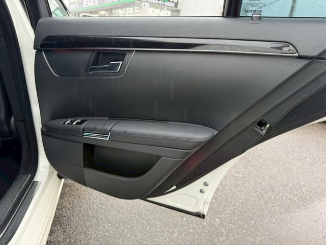 Sクラス S350 ブルーエフィシェンシー グランドED 禁煙車 法人ワンオーナー 後期最終モデル ディーラーフルメンテ サンルーフ 黒革シート キーレスゴー 後席モニター レーダークルーズコントロール シートヒーター HIDヘッド 純正19インチアルミ(44枚目)