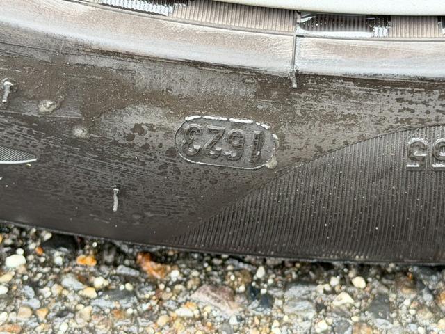 パナメーラ S E-ハイブリッド ユーザー様買取車両 スポーツクロノパッケージ 後期型 正規ディーラー車 サラウンドビューシステム LEDヘッドライト ダイナミックライトシステムプラス エントリードライブシステム  本革シート(28枚目)