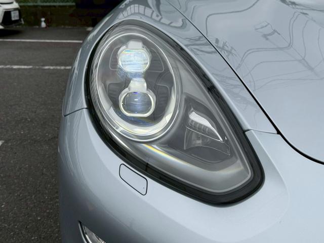パナメーラ S E-ハイブリッド ユーザー様買取車両 スポーツクロノパッケージ 後期型 正規ディーラー車 サラウンドビューシステム LEDヘッドライト ダイナミックライトシステムプラス エントリードライブシステム  本革シート(29枚目)
