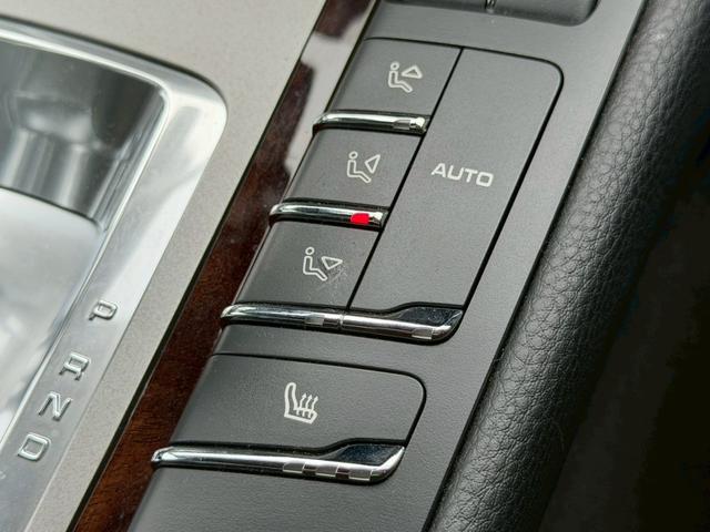 パナメーラ S E-ハイブリッド ユーザー様買取車両 スポーツクロノパッケージ 後期型 正規ディーラー車 サラウンドビューシステム LEDヘッドライト ダイナミックライトシステムプラス エントリードライブシステム  本革シート(36枚目)