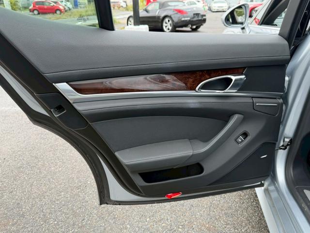 パナメーラ S E-ハイブリッド ユーザー様買取車両 スポーツクロノパッケージ 後期型 正規ディーラー車 サラウンドビューシステム LEDヘッドライト ダイナミックライトシステムプラス エントリードライブシステム  本革シート(51枚目)