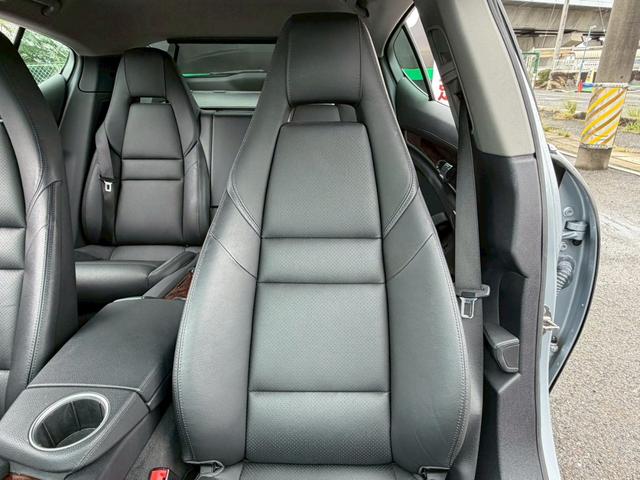 パナメーラ S E-ハイブリッド ユーザー様買取車両 スポーツクロノパッケージ 後期型 正規ディーラー車 サラウンドビューシステム LEDヘッドライト ダイナミックライトシステムプラス エントリードライブシステム  本革シート(59枚目)