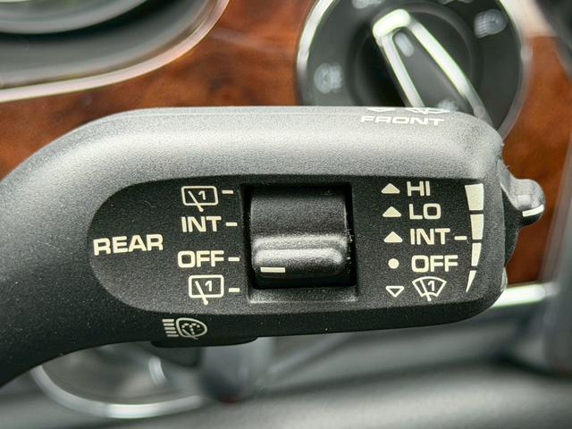 パナメーラ S E-ハイブリッド ユーザー様買取車両 スポーツクロノパッケージ 後期型 正規ディーラー車 サラウンドビューシステム LEDヘッドライト ダイナミックライトシステムプラス エントリードライブシステム  本革シート(67枚目)