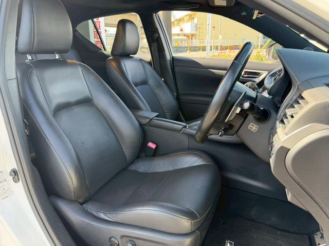 ＣＴ ＣＴ２００ｈ　Ｆスポーツ　ユーザー様買取車両　モデリスタフルエアロ　サンルーフ　ＢＢＳ１７インチＡＷ　クルーズコントロール　レザーシート　シートメモリー　バックカメラ　フルセグ　ローダウン　ミラー型ドラレコ　プッシュスタート（5枚目）