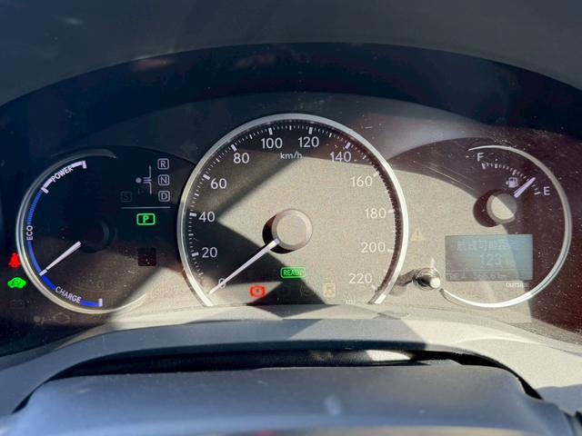 ＣＴ ＣＴ２００ｈ　Ｆスポーツ　ユーザー様買取車両　モデリスタフルエアロ　サンルーフ　ＢＢＳ１７インチＡＷ　クルーズコントロール　レザーシート　シートメモリー　バックカメラ　フルセグ　ローダウン　ミラー型ドラレコ　プッシュスタート（41枚目）