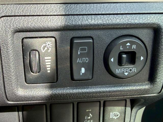 ＣＴ ＣＴ２００ｈ　Ｆスポーツ　ユーザー様買取車両　モデリスタフルエアロ　サンルーフ　ＢＢＳ１７インチＡＷ　クルーズコントロール　レザーシート　シートメモリー　バックカメラ　フルセグ　ローダウン　ミラー型ドラレコ　プッシュスタート（47枚目）