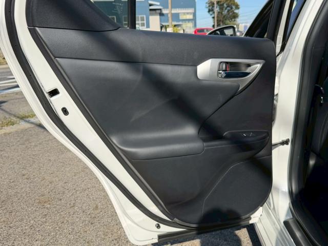 ＣＴ ＣＴ２００ｈ　Ｆスポーツ　ユーザー様買取車両　モデリスタフルエアロ　サンルーフ　ＢＢＳ１７インチＡＷ　クルーズコントロール　レザーシート　シートメモリー　バックカメラ　フルセグ　ローダウン　ミラー型ドラレコ　プッシュスタート（50枚目）