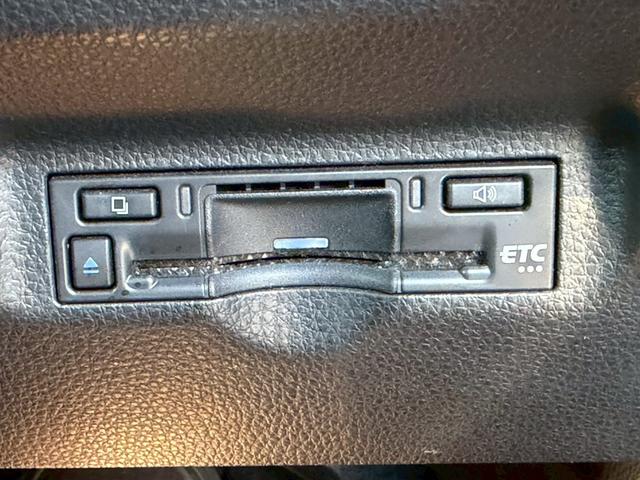 シエンタ ハイブリッドG 禁煙車 弊社買取車両 ワンオーナー 両側電動スライドドア レーダークルーズコントロール ETC BSM AC100V電源 LEDヘッドライト ディスプレイオーディオ Bluetoothオーディオ(13枚目)