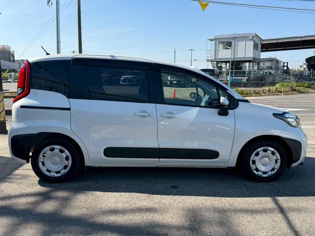 シエンタ ハイブリッドG 禁煙車 弊社買取車両 ワンオーナー 両側電動スライドドア レーダークルーズコントロール ETC BSM AC100V電源 LEDヘッドライト ディスプレイオーディオ Bluetoothオーディオ(21枚目)