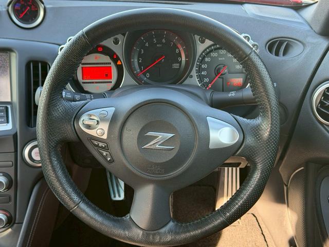 フェアレディＺ ベースグレード　禁煙車　６ＭＴ　ワンオーナー　屋内保管　ディーラーメンテ　純正ＨＤＤナビ　Ｂｌｕｅｔｏｏｔｈオーディオ　インテリジェントキー　ＨＩＤヘッドライト　オートヘッドライト　フルノーマル　ＥＴＣ（41枚目）