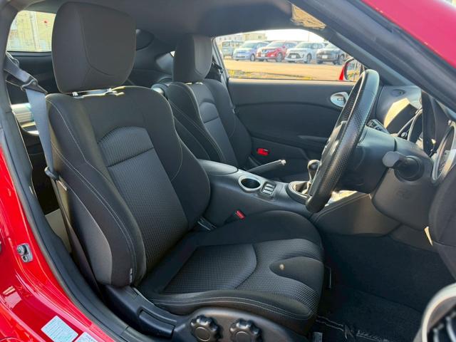 フェアレディＺ ベースグレード　禁煙車　６ＭＴ　ワンオーナー　屋内保管　ディーラーメンテ　純正ＨＤＤナビ　Ｂｌｕｅｔｏｏｔｈオーディオ　インテリジェントキー　ＨＩＤヘッドライト　オートヘッドライト　フルノーマル　ＥＴＣ（43枚目）