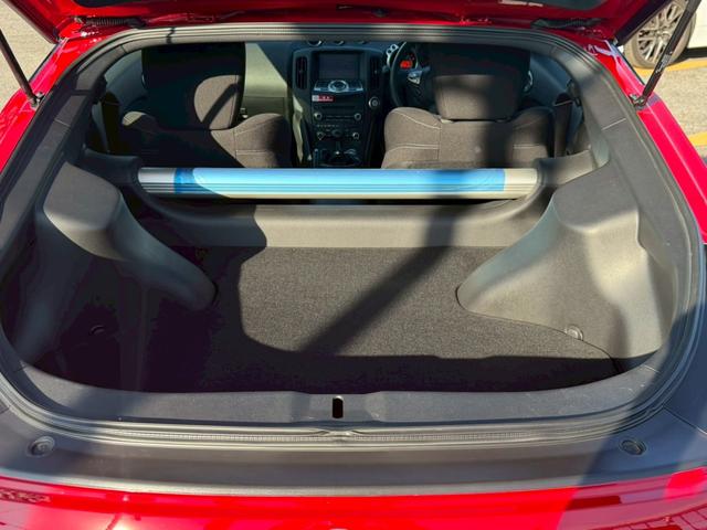 フェアレディＺ ベースグレード　禁煙車　６ＭＴ　ワンオーナー　屋内保管　ディーラーメンテ　純正ＨＤＤナビ　Ｂｌｕｅｔｏｏｔｈオーディオ　インテリジェントキー　ＨＩＤヘッドライト　オートヘッドライト　フルノーマル　ＥＴＣ（60枚目）