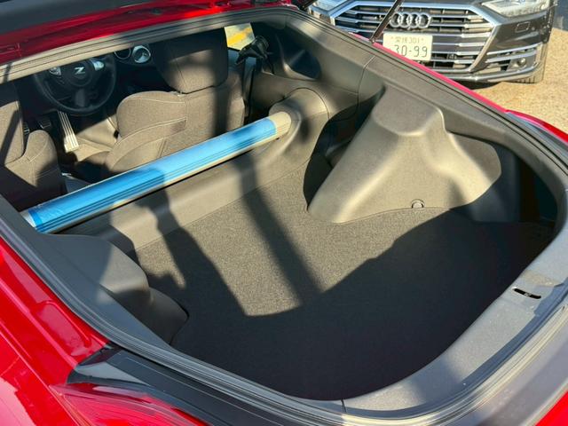 フェアレディＺ ベースグレード　禁煙車　６ＭＴ　ワンオーナー　屋内保管　ディーラーメンテ　純正ＨＤＤナビ　Ｂｌｕｅｔｏｏｔｈオーディオ　インテリジェントキー　ＨＩＤヘッドライト　オートヘッドライト　フルノーマル　ＥＴＣ（61枚目）