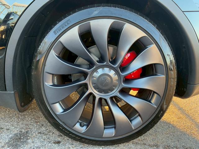 モデルY パフォーマンス 4WD ワンオーナー禁煙車 弊社買取車両 メーカー保証残有 デュアルモーター 21インチAW 15インチディスプレイ Ryzenモデル オートパイロット ガラスルーフ 全席シートヒーター LEDヘッド(24枚目)