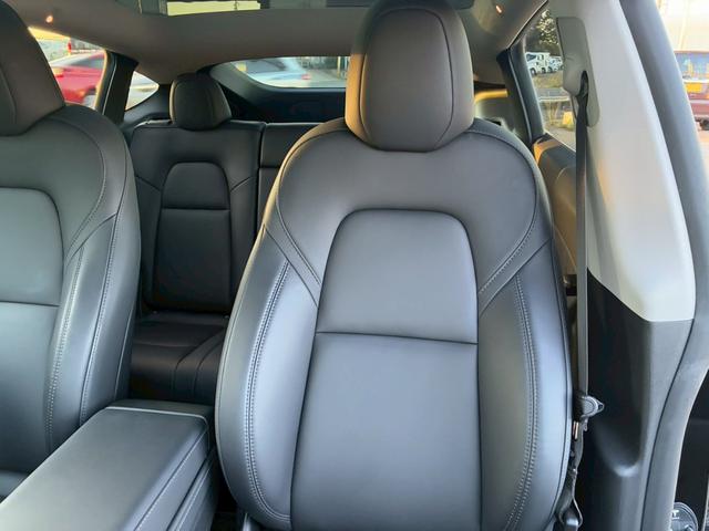 モデルY パフォーマンス 4WD ワンオーナー禁煙車 弊社買取車両 メーカー保証残有 デュアルモーター 21インチAW 15インチディスプレイ Ryzenモデル オートパイロット ガラスルーフ 全席シートヒーター LEDヘッド(44枚目)