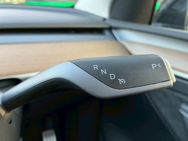 モデルY パフォーマンス 4WD ワンオーナー禁煙車 弊社買取車両 メーカー保証残有 デュアルモーター 21インチAW 15インチディスプレイ Ryzenモデル オートパイロット ガラスルーフ 全席シートヒーター LEDヘッド(53枚目)