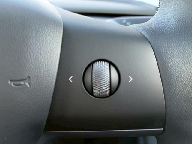 モデルY パフォーマンス 4WD ワンオーナー禁煙車 弊社買取車両 メーカー保証残有 デュアルモーター 21インチAW 15インチディスプレイ Ryzenモデル オートパイロット ガラスルーフ 全席シートヒーター LEDヘッド(54枚目)