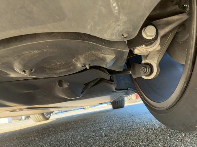 モデルY パフォーマンス 4WD ワンオーナー禁煙車 弊社買取車両 メーカー保証残有 デュアルモーター 21インチAW 15インチディスプレイ Ryzenモデル オートパイロット ガラスルーフ 全席シートヒーター LEDヘッド(75枚目)