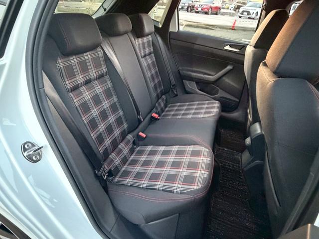 ポロGTI ベースグレード 5名セーフティパッケージ Discover Proパッケージ DR記録簿 純正ナビ カープレイ レーダークルーズコントロール フルセグ ブラインンドスポットモニター LEDヘッド 純正17インチAW(4枚目)