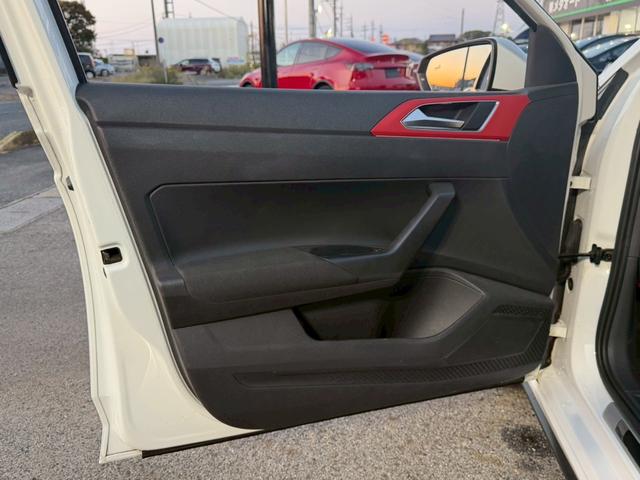 ポロGTI ベースグレード 5名セーフティパッケージ Discover Proパッケージ DR記録簿 純正ナビ カープレイ レーダークルーズコントロール フルセグ ブラインンドスポットモニター LEDヘッド 純正17インチAW(63枚目)