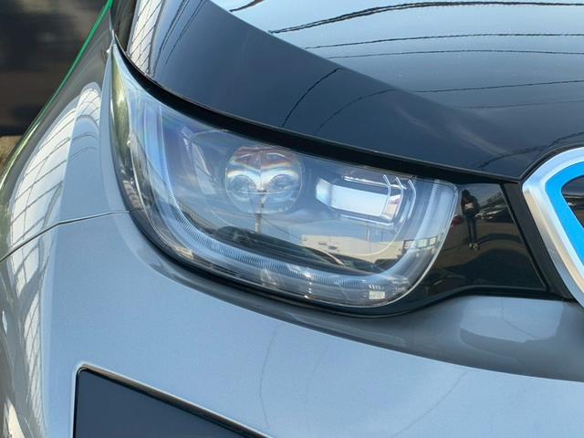 ｉ３ ロッジ　レンジ・エクステンダー装備車　中期モデル　３３．３ｋＷｈ　サーマルマネジメントパッケージ　ｈａｒｍａｎｋａｒｄｏｎスピーカー　ＤＲ記録簿　純正１９インチＡＷ　ＬＥＤヘッド　レーダークルーズコントロール　ドライビングアシスト＋（28枚目）