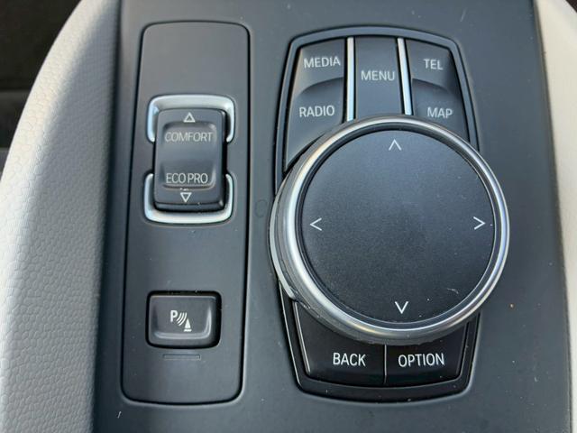 ｉ３ ロッジ　レンジ・エクステンダー装備車　中期モデル　３３．３ｋＷｈ　サーマルマネジメントパッケージ　ｈａｒｍａｎｋａｒｄｏｎスピーカー　ＤＲ記録簿　純正１９インチＡＷ　ＬＥＤヘッド　レーダークルーズコントロール　ドライビングアシスト＋（47枚目）