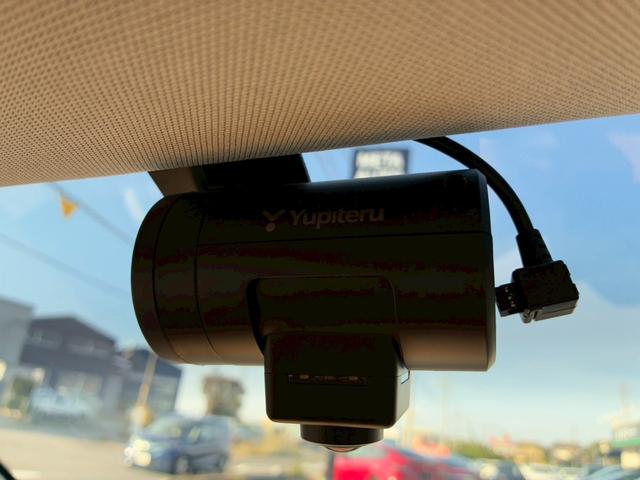 ｉ３ ロッジ　レンジ・エクステンダー装備車　中期モデル　３３．３ｋＷｈ　サーマルマネジメントパッケージ　ｈａｒｍａｎｋａｒｄｏｎスピーカー　ＤＲ記録簿　純正１９インチＡＷ　ＬＥＤヘッド　レーダークルーズコントロール　ドライビングアシスト＋（49枚目）