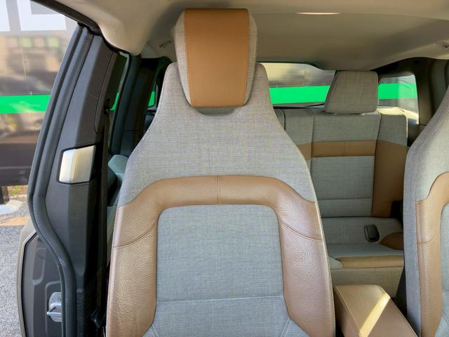 ｉ３ ロッジ　レンジ・エクステンダー装備車　中期モデル　３３．３ｋＷｈ　サーマルマネジメントパッケージ　ｈａｒｍａｎｋａｒｄｏｎスピーカー　ＤＲ記録簿　純正１９インチＡＷ　ＬＥＤヘッド　レーダークルーズコントロール　ドライビングアシスト＋（59枚目）