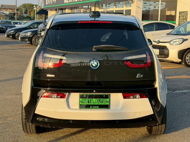 i3 ベースグレード 禁煙車 スイートインテリアレザーシート LEDヘッドライト シートヒーター 純正19インチオプションアルミホイール アダプティブクルーズコントロール Bluetoothオーディオ ETC(21枚目)