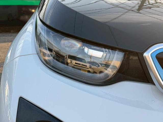 i3 ベースグレード 禁煙車 スイートインテリアレザーシート LEDヘッドライト シートヒーター 純正19インチオプションアルミホイール アダプティブクルーズコントロール Bluetoothオーディオ ETC(31枚目)
