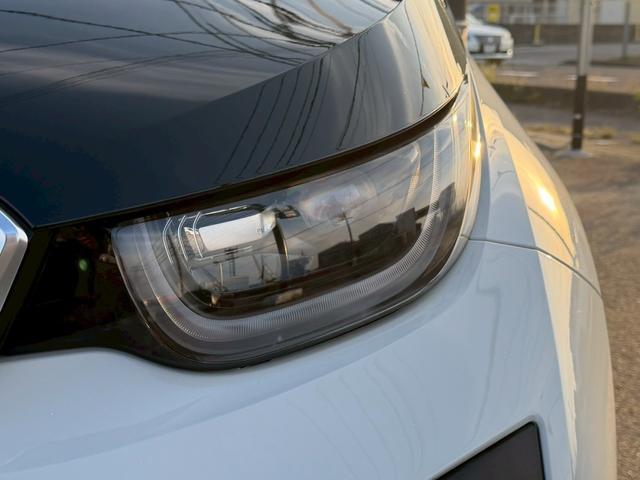 i3 ベースグレード 禁煙車 スイートインテリアレザーシート LEDヘッドライト シートヒーター 純正19インチオプションアルミホイール アダプティブクルーズコントロール Bluetoothオーディオ ETC(32枚目)