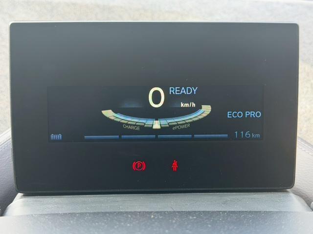 i3 ベースグレード 禁煙車 スイートインテリアレザーシート LEDヘッドライト シートヒーター 純正19インチオプションアルミホイール アダプティブクルーズコントロール Bluetoothオーディオ ETC(37枚目)