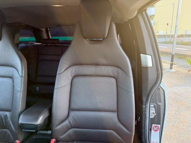 i3 ベースグレード 禁煙車 スイートインテリアレザーシート LEDヘッドライト シートヒーター 純正19インチオプションアルミホイール アダプティブクルーズコントロール Bluetoothオーディオ ETC(48枚目)