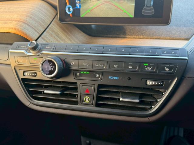 i3 ベースグレード 禁煙車 スイートインテリアレザーシート LEDヘッドライト シートヒーター 純正19インチオプションアルミホイール アダプティブクルーズコントロール Bluetoothオーディオ ETC(58枚目)