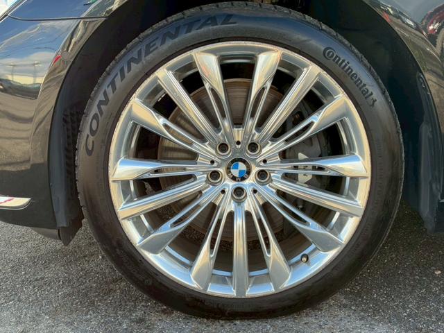 ７シリーズ ７５０Ｌｉ　ワンオーナー禁煙車　スカイラウンジパノラマサンルーフ　エグゼクティブラウンジシート　デザインピュアエクセレンスインテリア　デザインピュアエクセレンスＰＫＧ　オプション１５本スポーク２０インチＡＷ（24枚目）