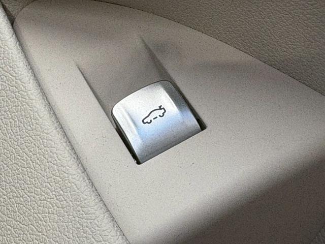 ７シリーズ ７５０Ｌｉ　ワンオーナー禁煙車　スカイラウンジパノラマサンルーフ　エグゼクティブラウンジシート　デザインピュアエクセレンスインテリア　デザインピュアエクセレンスＰＫＧ　オプション１５本スポーク２０インチＡＷ（48枚目）