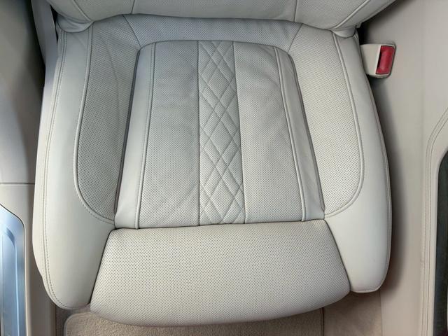 ７シリーズ ７５０Ｌｉ　ワンオーナー禁煙車　スカイラウンジパノラマサンルーフ　エグゼクティブラウンジシート　デザインピュアエクセレンスインテリア　デザインピュアエクセレンスＰＫＧ　オプション１５本スポーク２０インチＡＷ（55枚目）