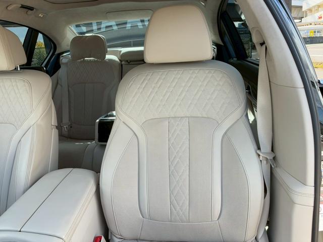 ７シリーズ ７５０Ｌｉ　ワンオーナー禁煙車　スカイラウンジパノラマサンルーフ　エグゼクティブラウンジシート　デザインピュアエクセレンスインテリア　デザインピュアエクセレンスＰＫＧ　オプション１５本スポーク２０インチＡＷ（56枚目）