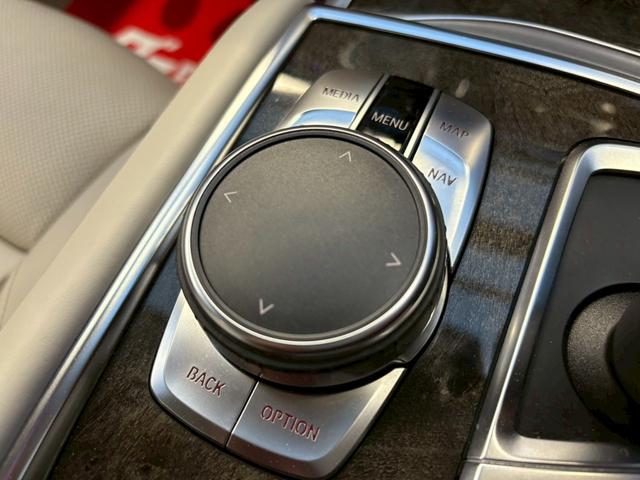 ７シリーズ ７５０Ｌｉ　ワンオーナー禁煙車　スカイラウンジパノラマサンルーフ　エグゼクティブラウンジシート　デザインピュアエクセレンスインテリア　デザインピュアエクセレンスＰＫＧ　オプション１５本スポーク２０インチＡＷ（76枚目）