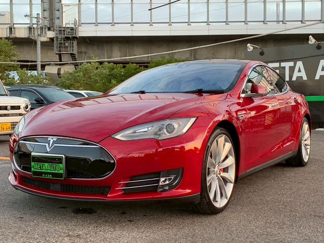 モデルS P85D 禁煙車 プレミアムアップグレードパッケージ テックパッケージ ウルトラHiWiサウンド 0-100/3.3秒 オートパイロット スマートエアサスペンション パワーシート 開閉式ガラスルーフ ETC(16枚目)