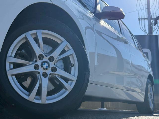 ２シリーズ ２１８ｄグランツアラー　禁煙車　衝突軽減　プラスＰＫＧ　コンフォートＰＫＧ　ＬＥＤヘッドライト　８．８インチＨＤＤナビ　クルーズコントロール　ドライビングアシスト　左右独立オートエアコン　純正１６インチＡＷ　パワーバックドア（21枚目）