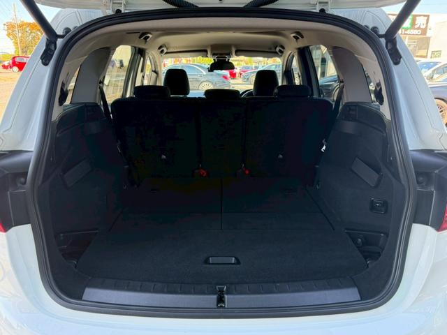 ２シリーズ ２１８ｄグランツアラー　禁煙車　衝突軽減　プラスＰＫＧ　コンフォートＰＫＧ　ＬＥＤヘッドライト　８．８インチＨＤＤナビ　クルーズコントロール　ドライビングアシスト　左右独立オートエアコン　純正１６インチＡＷ　パワーバックドア（76枚目）