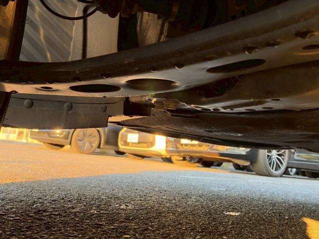 ２シリーズ ２１８ｄグランツアラー　Ｍスポーツ　禁煙車　衝突軽減　コンフォートＰＫＧ　３列シート　メーカーナビ　バックカメラ　フルセグＴＶ　パワーバックドア　ミラー内蔵ＥＴＣ　ＬＥＤヘッドライト　フロントフォグランプ　Ｂｌｕｅｔｏｏｔｈオーディオ（80枚目）