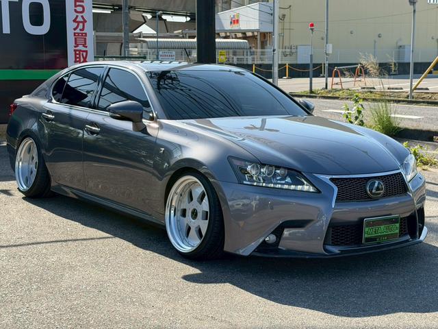 ＧＳ ＧＳ３５０　Ｆスポーツ　現状渡し　元ＳＨＯＷカー　禁煙車　コンプリートカー　エアサスキット　エアサスコントローラー　サンルーフ　三眼ＬＥＤヘッド　マークレビンソンサウンド　シートヒータークーラー　ＨＵＤ　レーダークルーズ（4枚目）