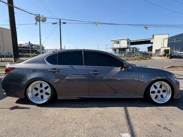 ＧＳ ＧＳ３５０　Ｆスポーツ　現状渡し　元ＳＨＯＷカー　禁煙車　コンプリートカー　エアサスキット　エアサスコントローラー　サンルーフ　三眼ＬＥＤヘッド　マークレビンソンサウンド　シートヒータークーラー　ＨＵＤ　レーダークルーズ（11枚目）