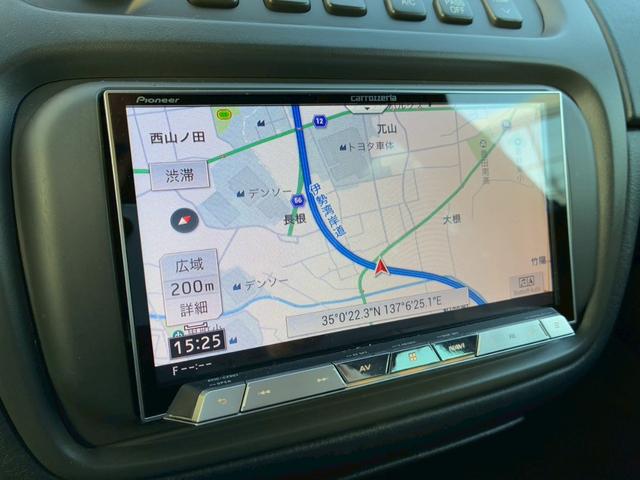 キャデラックドゥビル ＤＨＳ　最終モデル　正規ディーラー車　禁煙車　カロッツェリアナビ　フルセグＴＶ　黒革シート　シートヒーター　シートクーラー　クルーズコントロール　ステアリングヒーター　Ｂｌｕｅｔｏｏｔｈオーディオ　ＥＴＣ（4枚目）