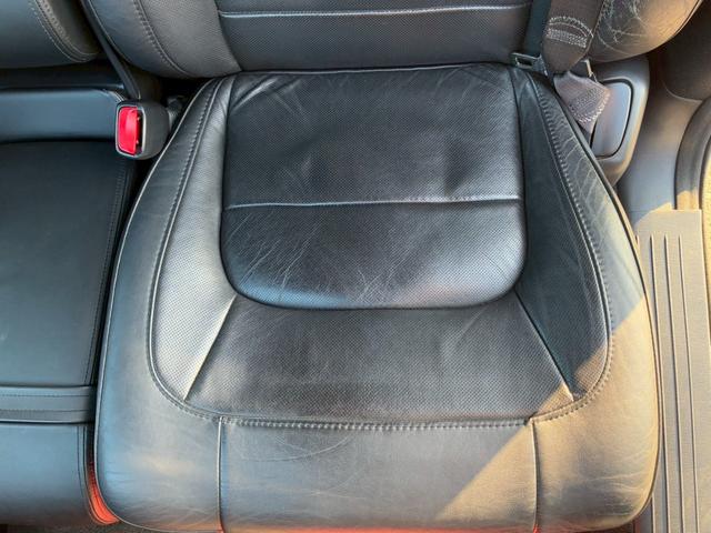 キャデラックドゥビル ＤＨＳ　最終モデル　正規ディーラー車　禁煙車　カロッツェリアナビ　フルセグＴＶ　黒革シート　シートヒーター　シートクーラー　クルーズコントロール　ステアリングヒーター　Ｂｌｕｅｔｏｏｔｈオーディオ　ＥＴＣ（45枚目）